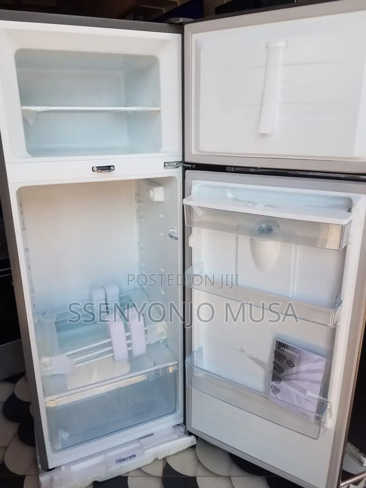 Hisense 270l 2-Door Fridge - Silver, With Water Dispenser-