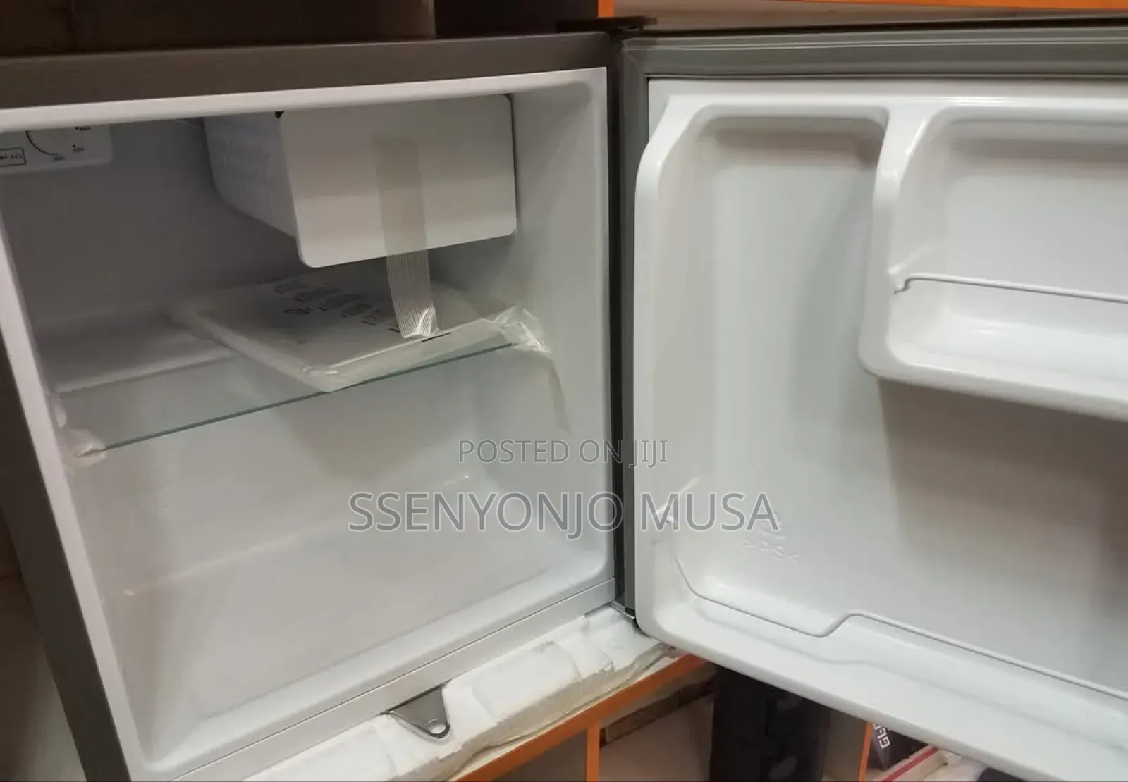 Hisense 60l Compact Fridge - Grey, 3-year Warranty