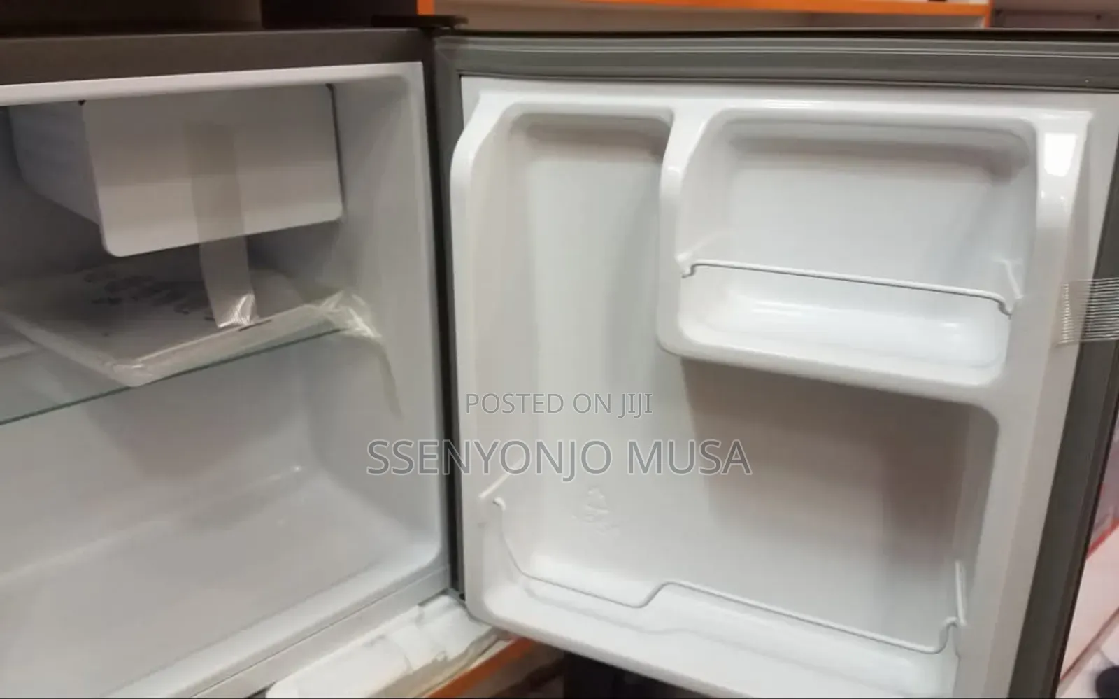 Hisense 60l Compact Fridge - Grey, 3-year Warranty