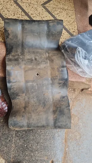 Gutter 23.5r25 Flap