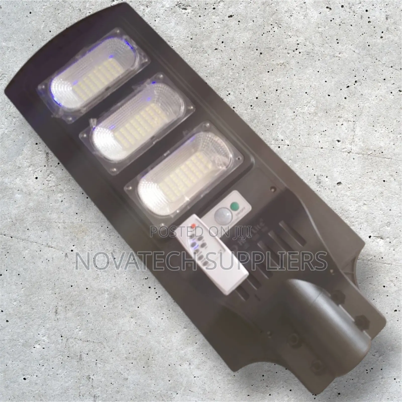 150W Original Hi Fi Lite LED Solar Street Lights Fahu