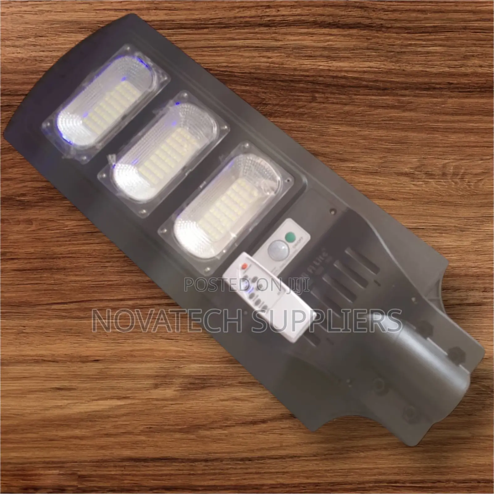 150W Original Hi Fi Lite LED Solar Street Lights Hema