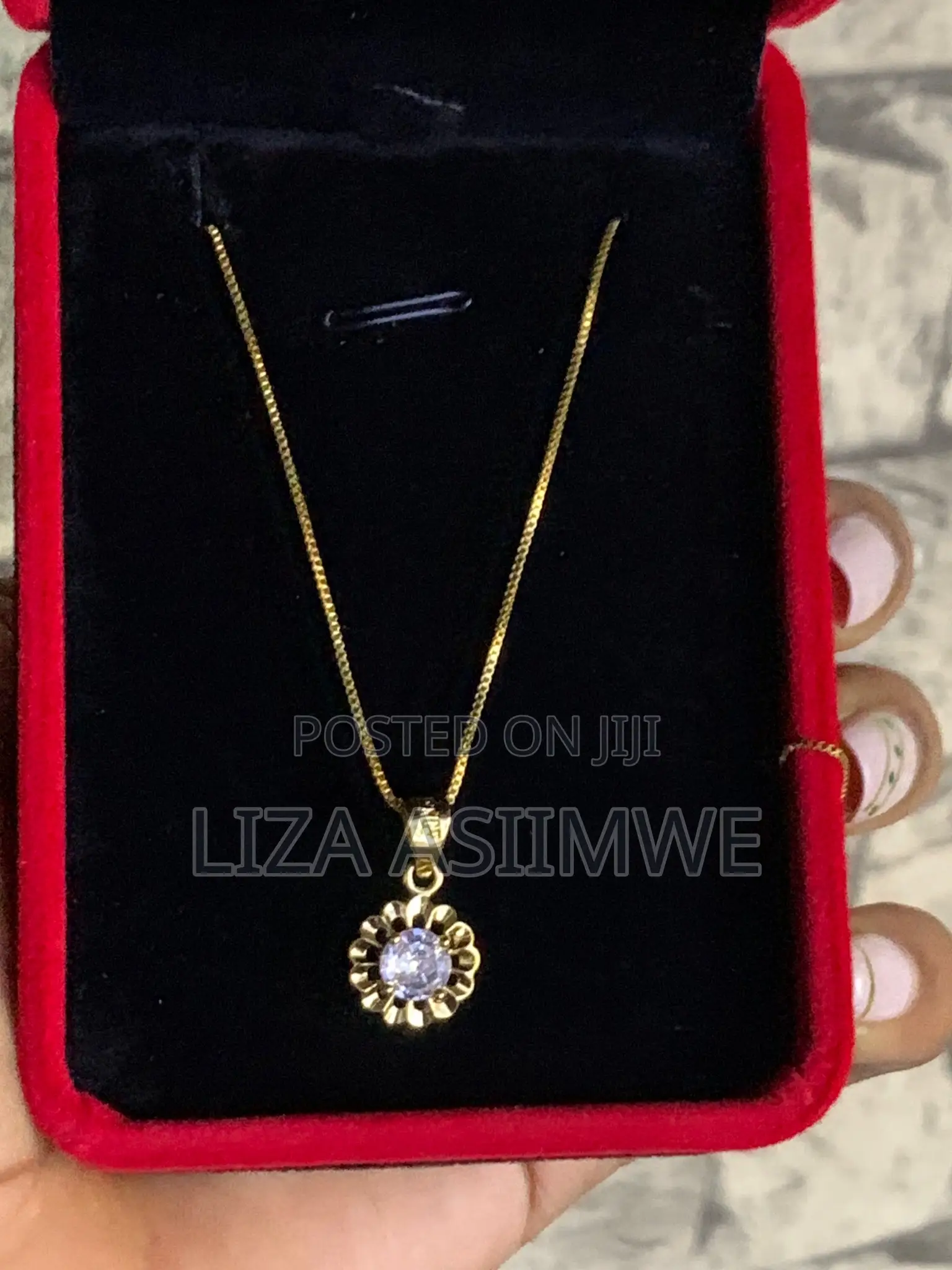 Gold Flower Charm Necklace for Lady’S