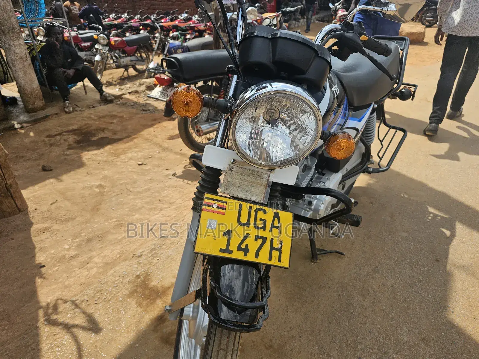 TVS HLX 125 2024 Black
