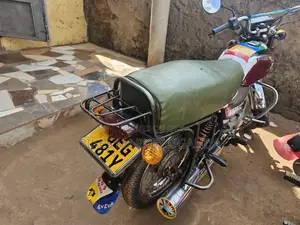 Bajaj Boxer 2018 Red