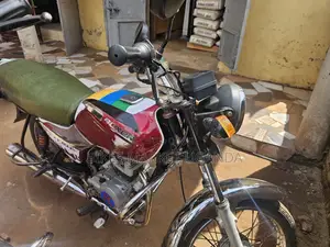 Bajaj Boxer 2018 Red