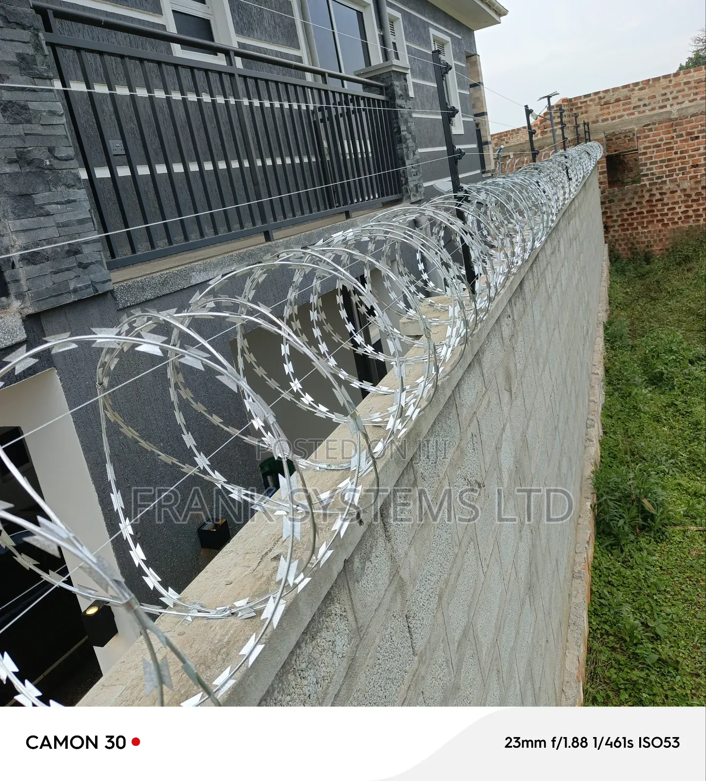 Electric Fence With Razor Wire Alarm