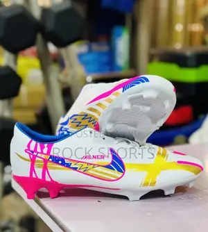 Football Shoes Phantom