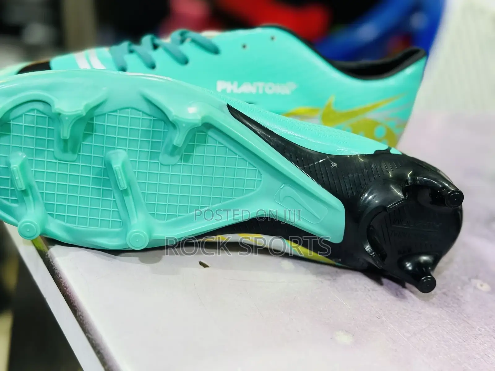 Nike Phantom Football Boots