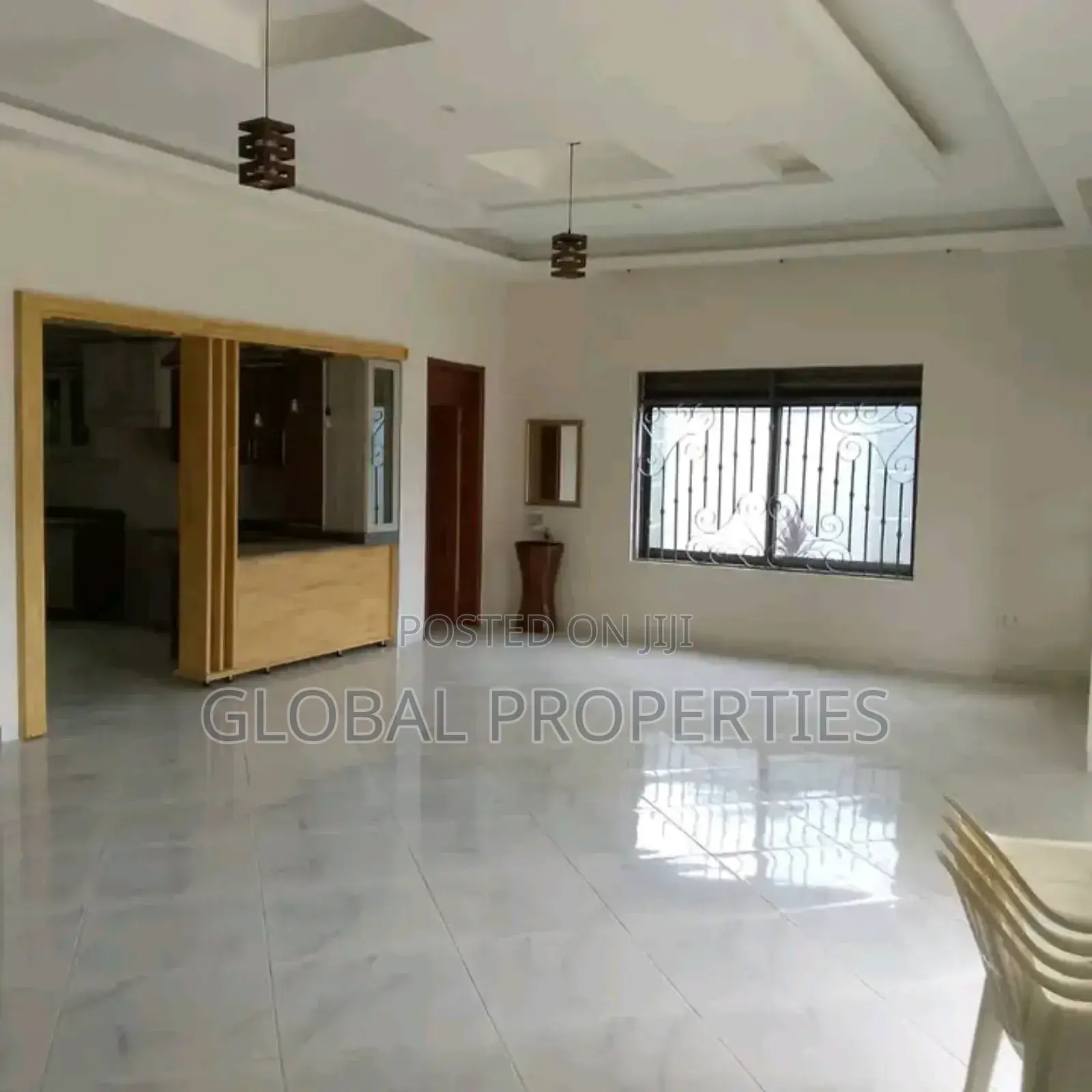 4bdrm Bungalow in Ssonde Estate, Central Division for sale