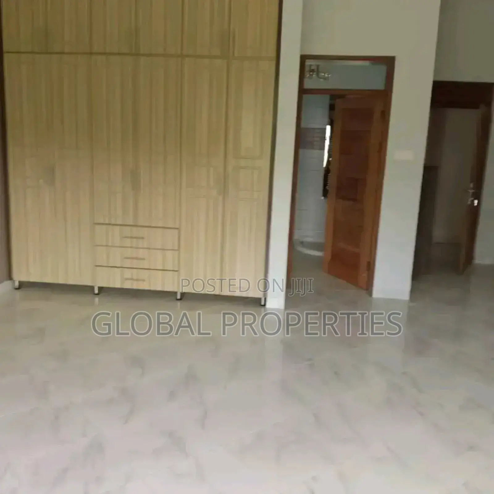 4bdrm Bungalow in Ssonde Estate, Central Division for sale