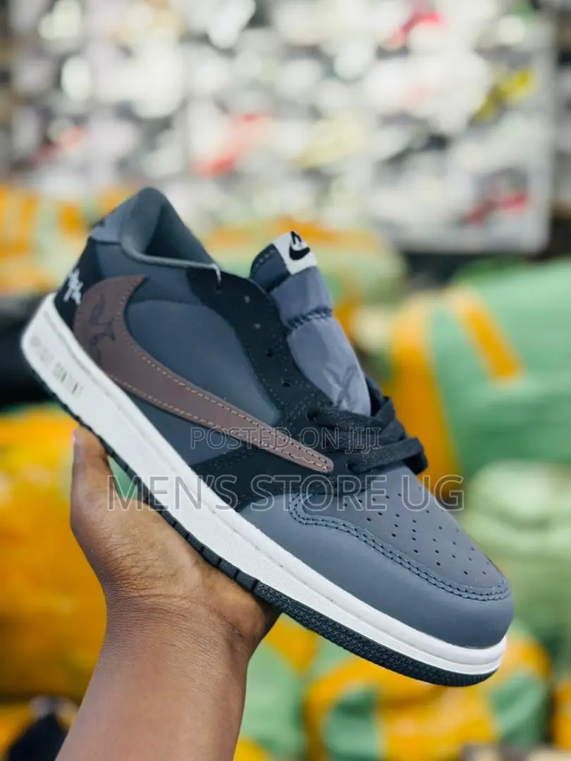 Air Jordan 1 Low Cactus Jack Gray