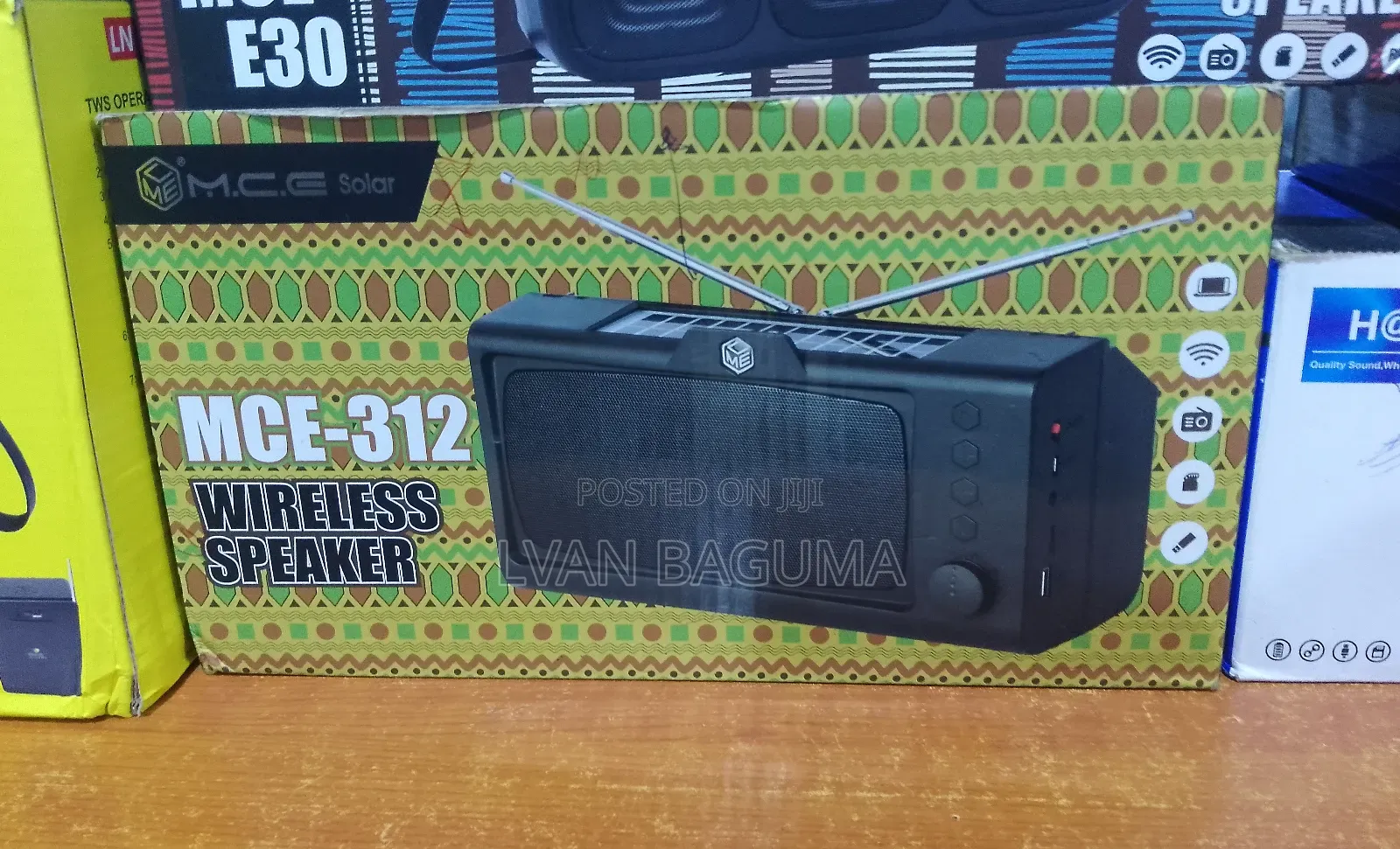 MCE Solar Wireless Speaker/ Radio - MCE 312