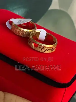 Ring Set for Couples With Hearts and Life Lines