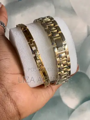 Iced Out Lady’S Luxurious Watch and Bracelet