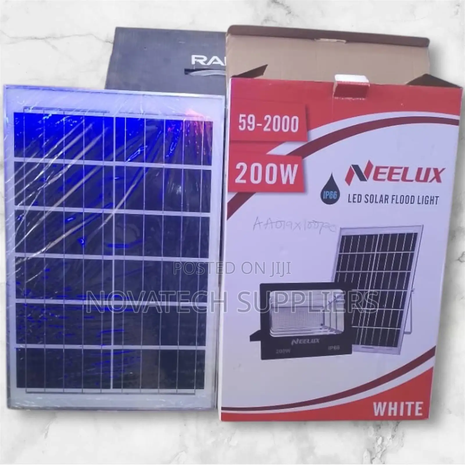 200W Durable Neelux LED Solar Flood Lights Stabn