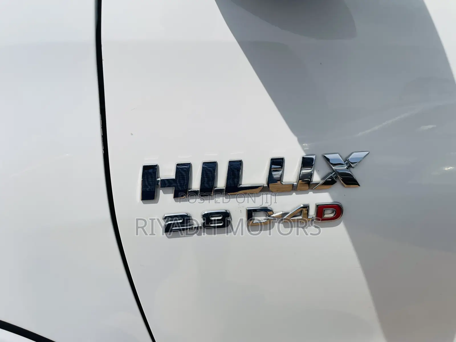 Toyota Hilux 2015 White