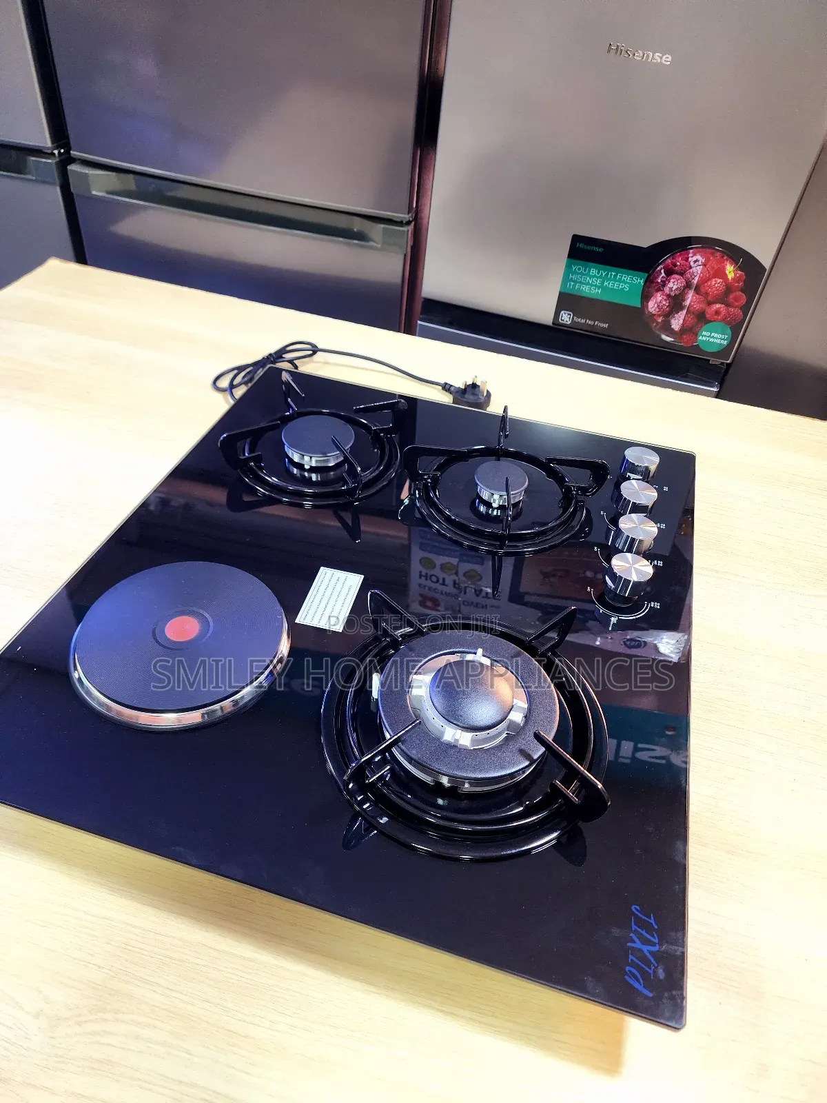 Pixels Gas Glass Hob 60cm by 60cm Black