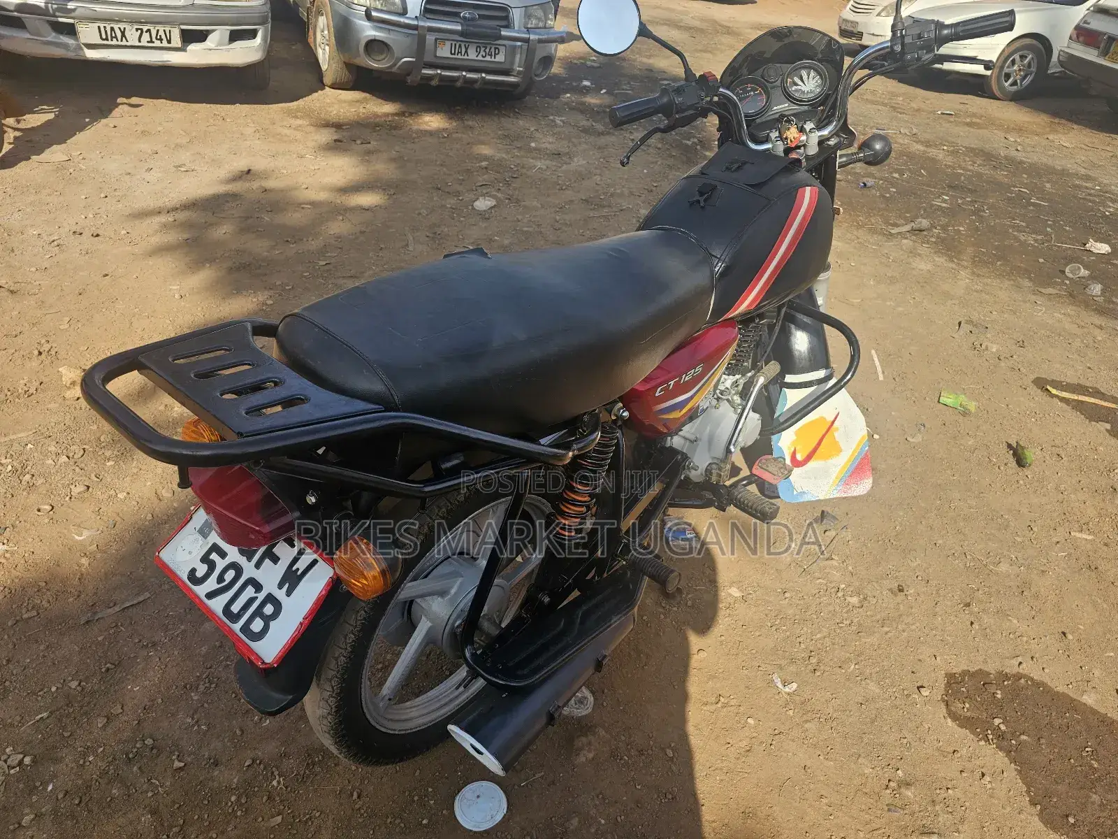 Bajaj Boxer 125 2024 Red