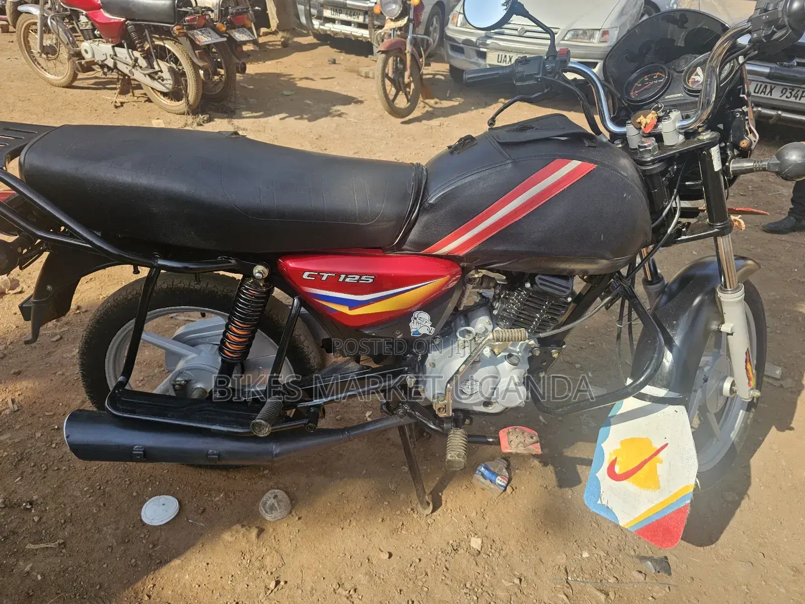 Bajaj Boxer 125 2024 Red