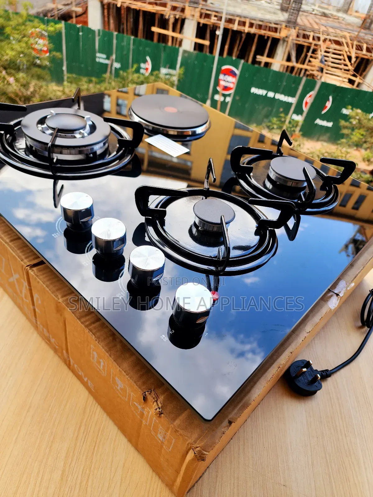 Brand New Built in Pixel Gas Hob Black Glass Material