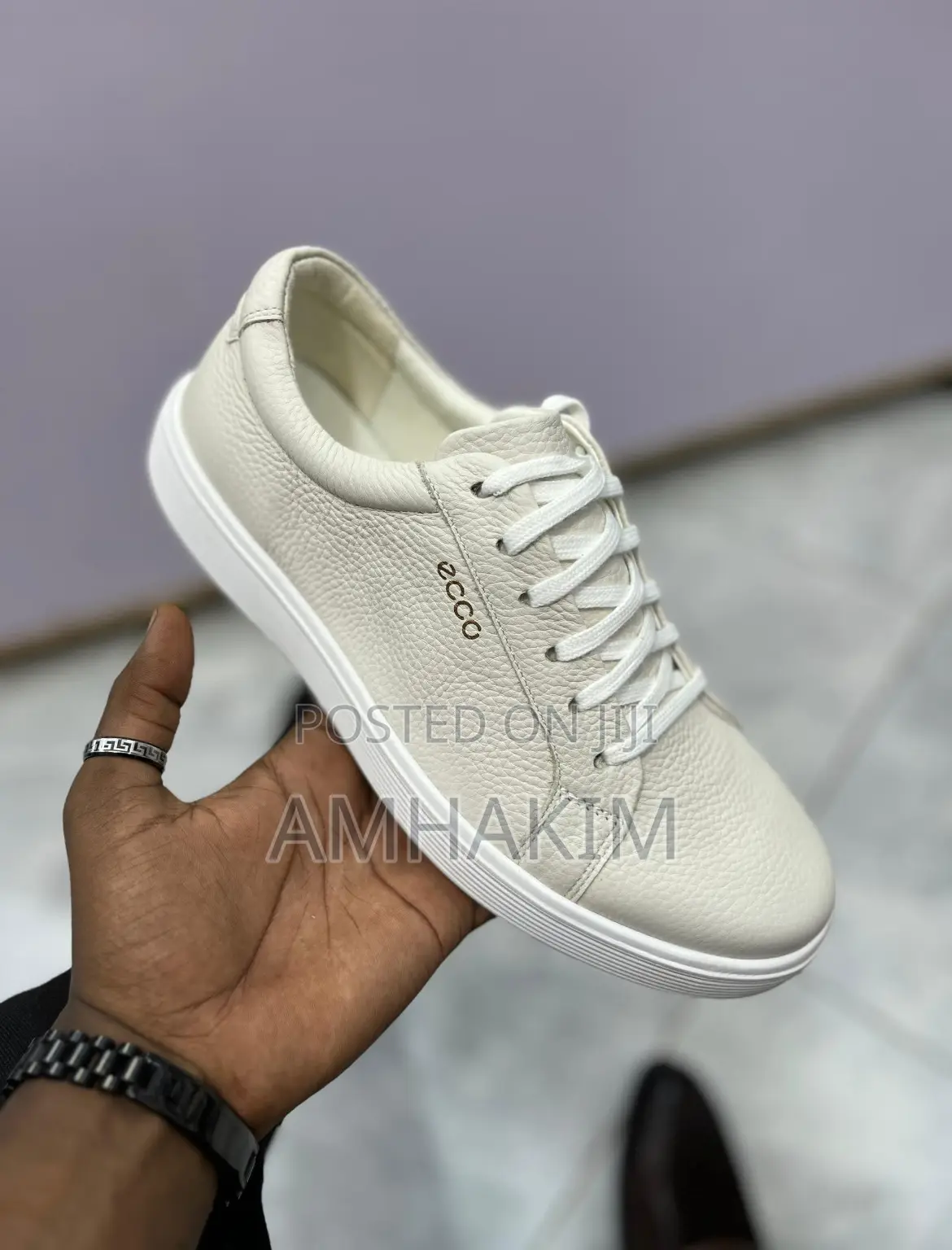 Men's Classiv Leather Low Ecco Sneakers in Stock