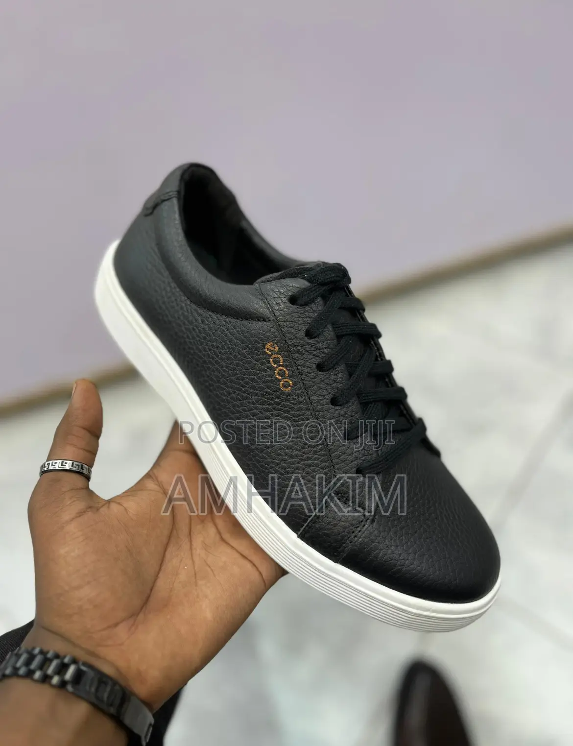 Men's Classiv Leather Low Ecco Sneakers in Stock