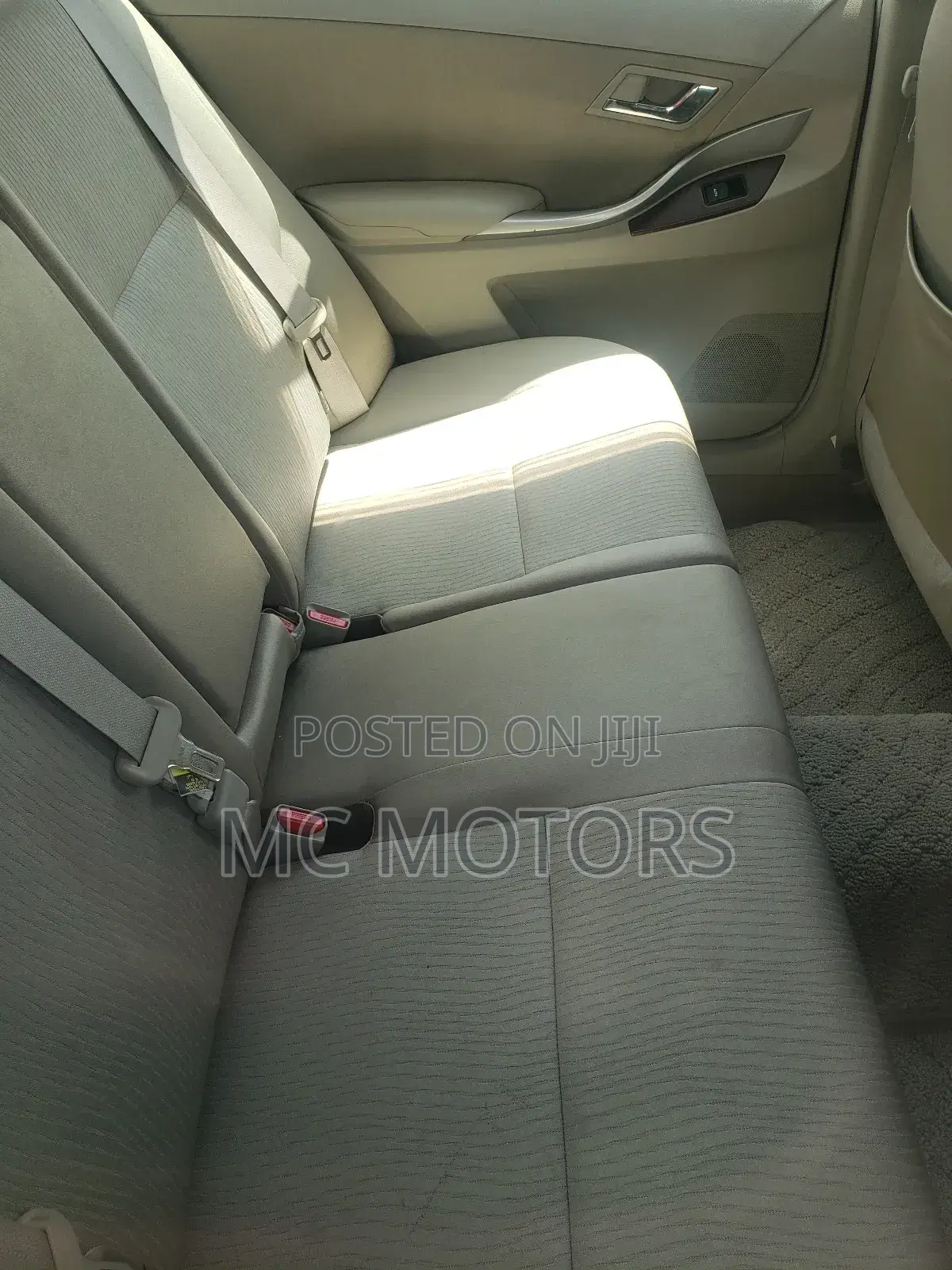 Toyota Premio 1.8 AWD 2010 White