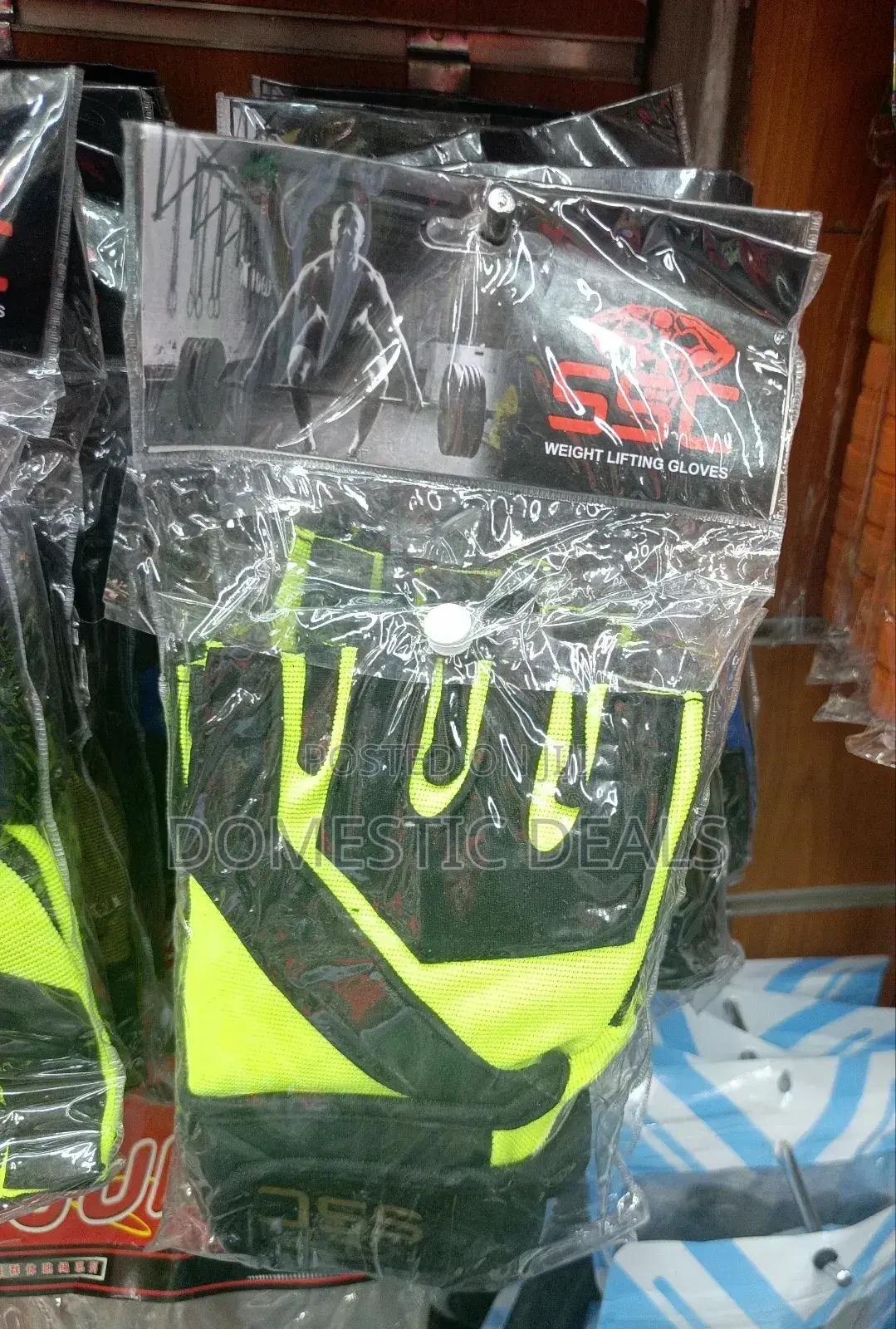 SSC Weight Lifting Gloves