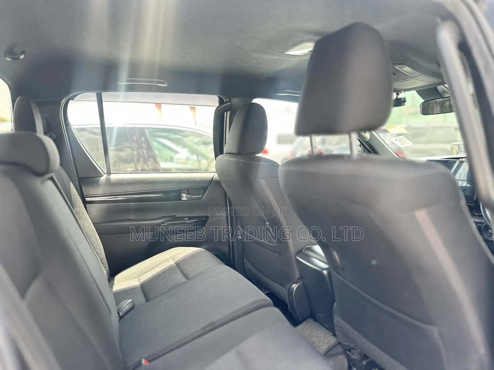 Toyota Hilux 2019 Black
