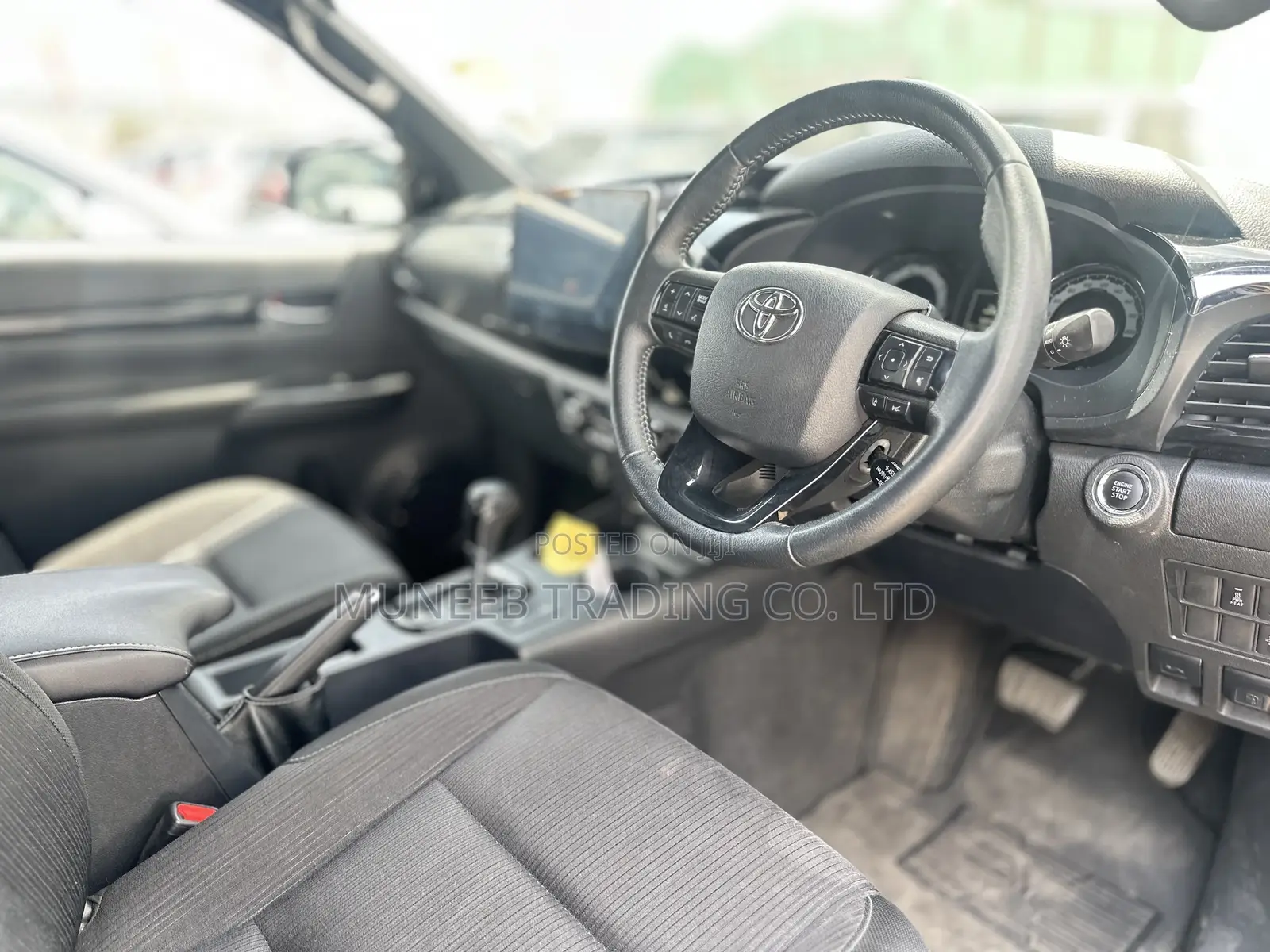 Toyota Hilux 2019 Black