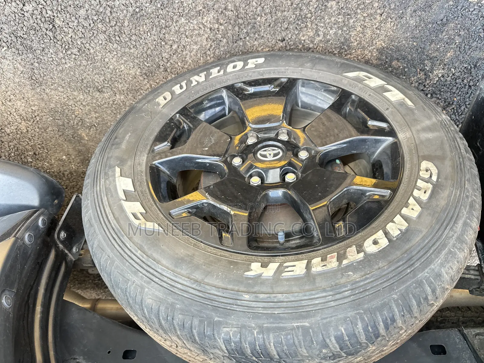Toyota Hilux 2019 Black