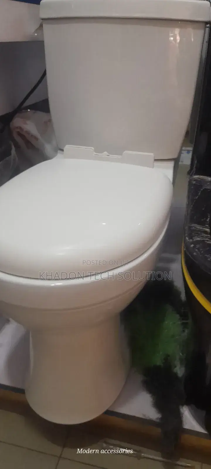 Complete Blossom P Press Toilet
