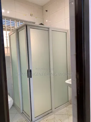 L Shape Aluminum Shower Cabin Munyonyo