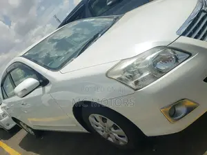 Toyota Premio 1.8 AWD 2010 White