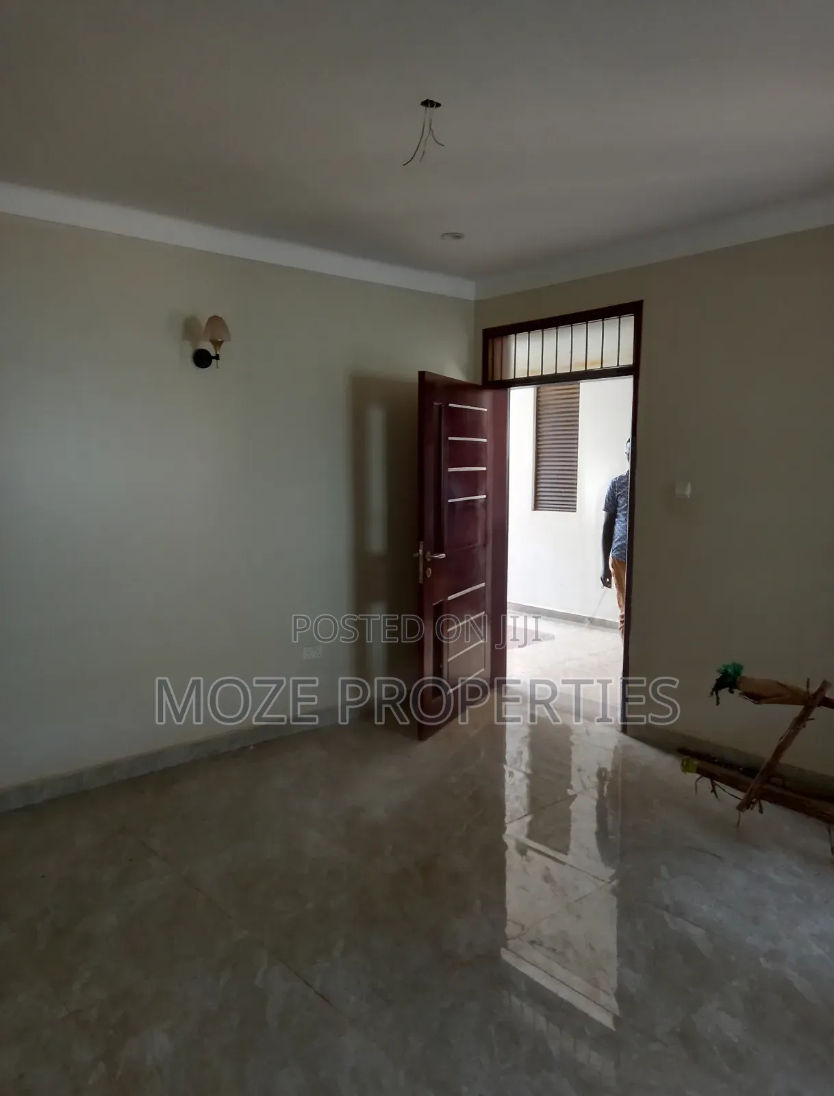 2bdrm Apartment in Kireka Mbalwa., Central Division for rent