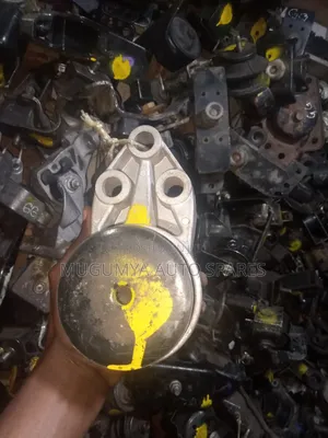 Ford Escape Enginee Mounting