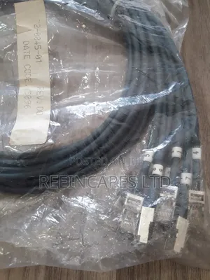 Async 8port Breakout Cable