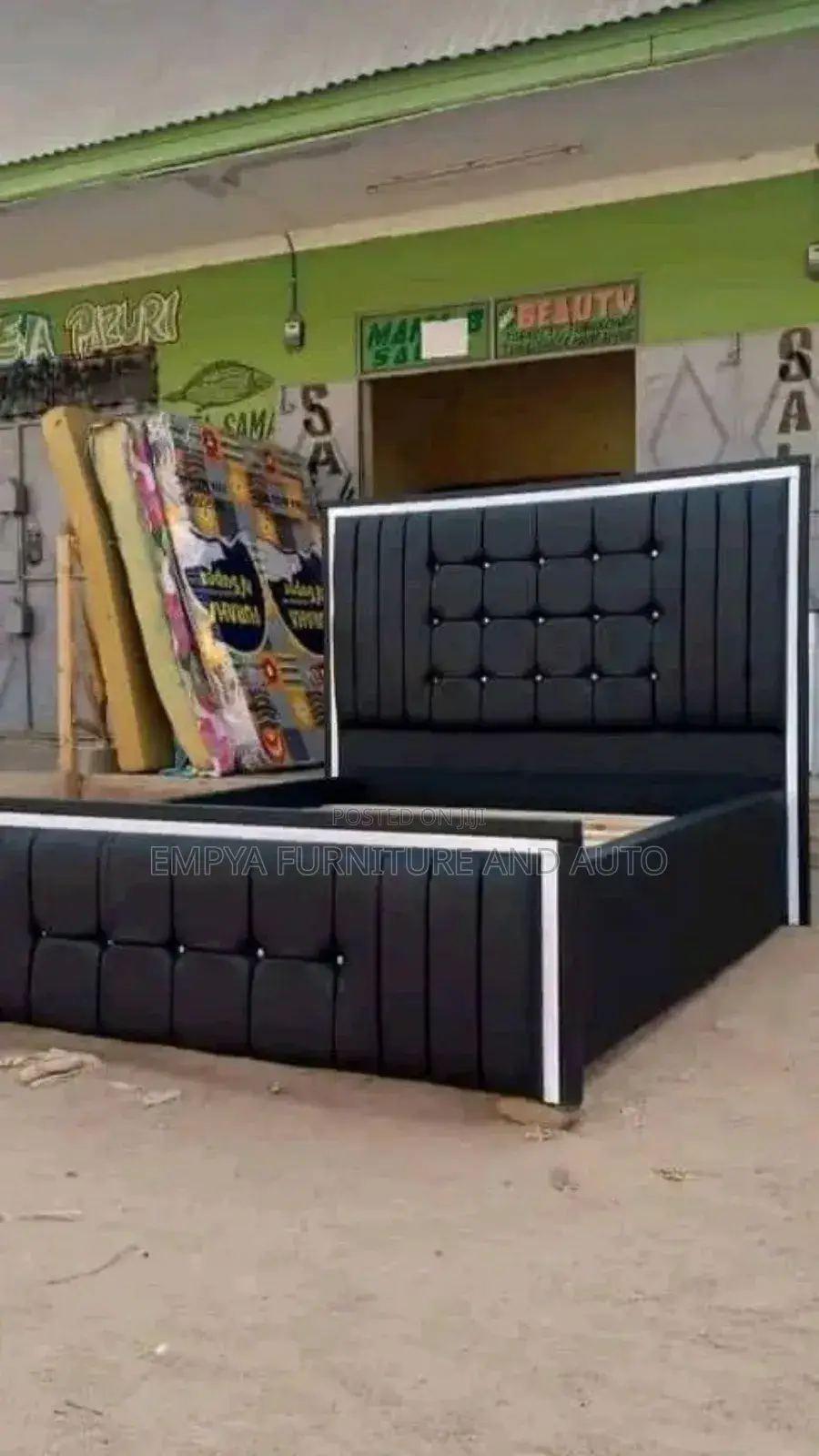 Black Bed Now
