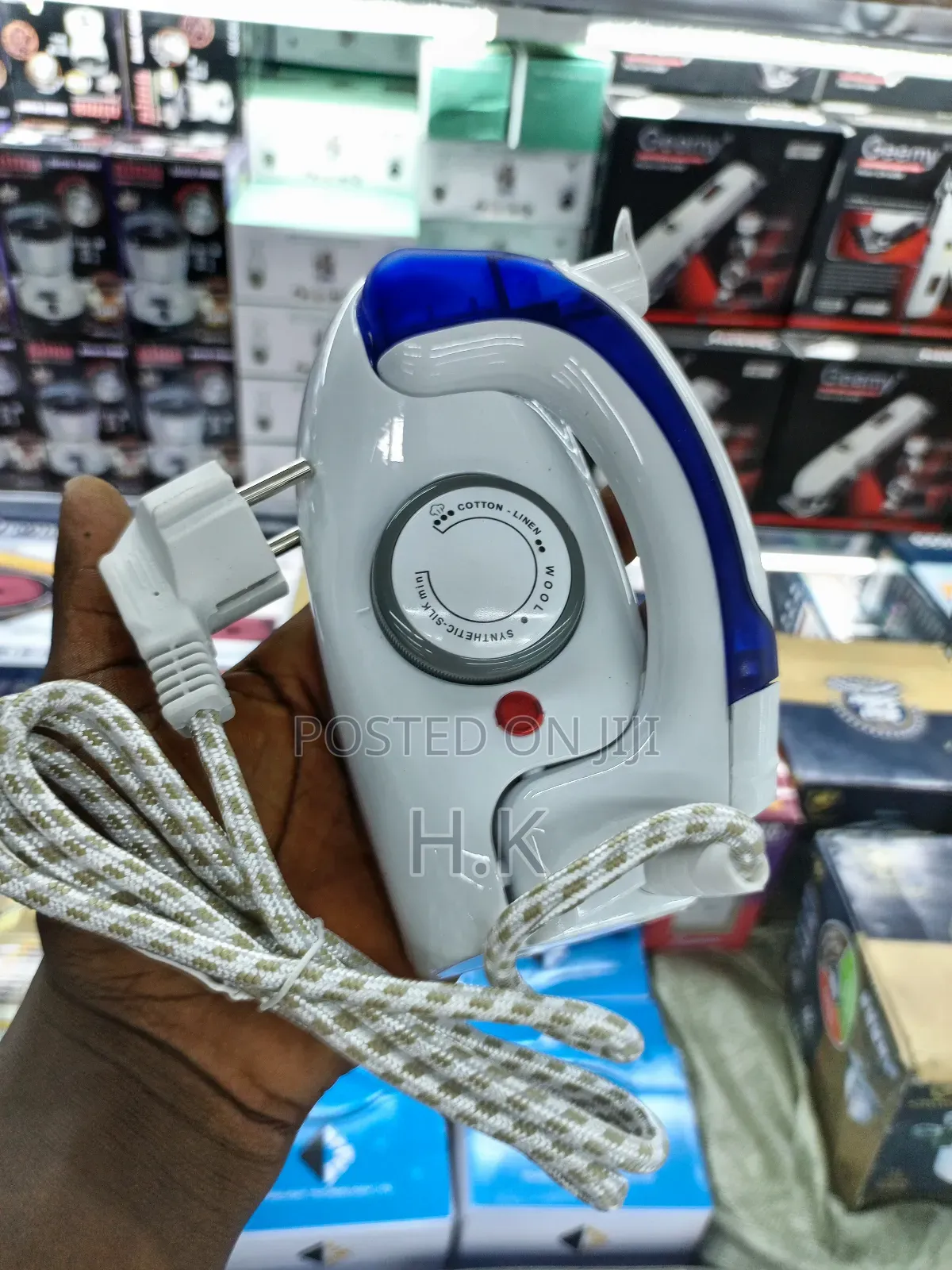 Hetian Folding Travel Steam Iron