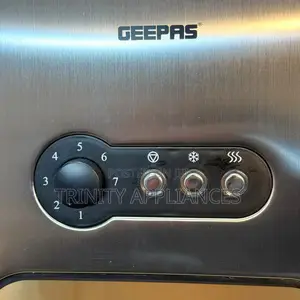 Geepas Premium 2 Slice Bread Toaster GBT6152