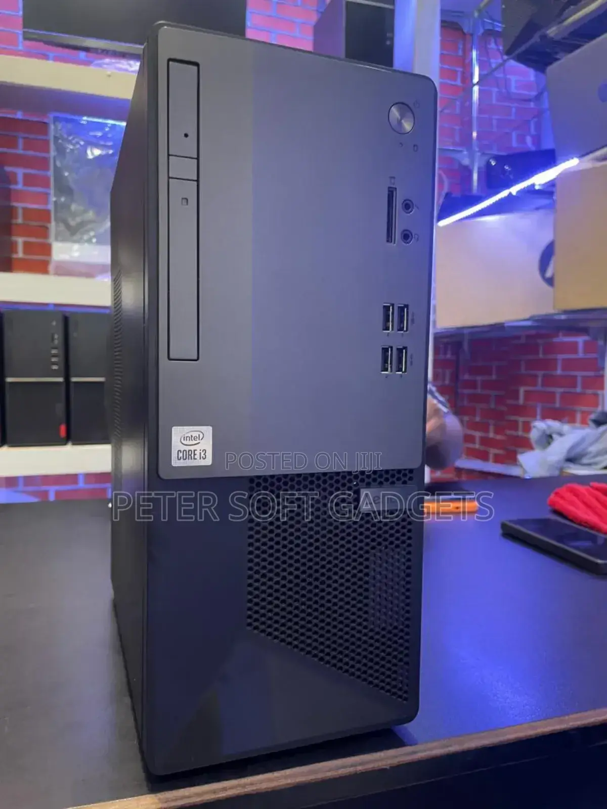 Desktop Computer Lenovo 8GB Intel Core I3 HDD 1T