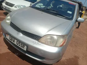 Toyota Platz 1.3 AWD 1999 Silver