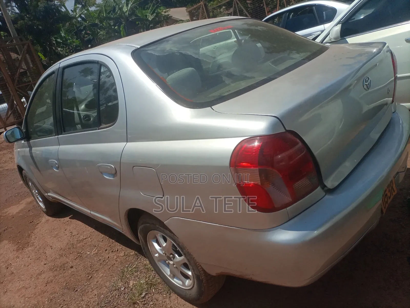 Toyota Platz 1.3 AWD 1999 Silver