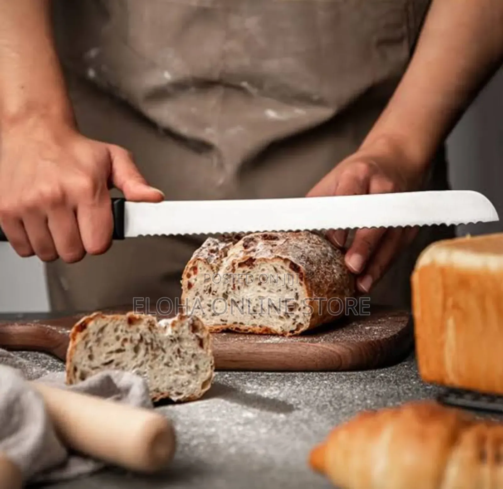 Brand New Stainless Steel Coarsed/ Serated Knife