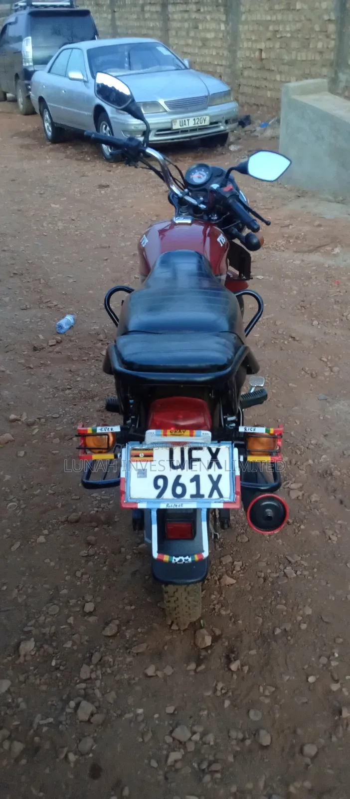 TVS HLX 125 2024 Red