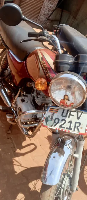 Bajaj Boxer 100 2024 Red