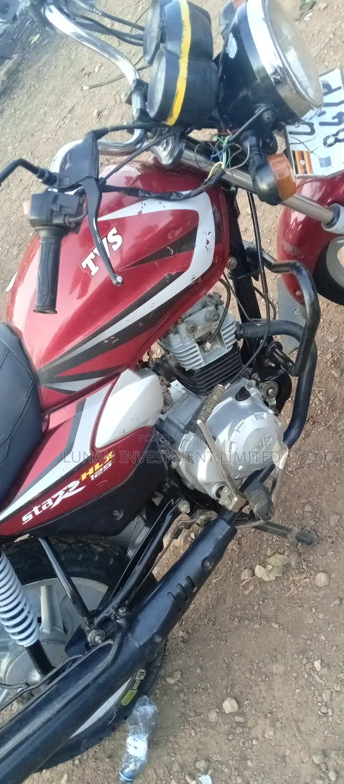 TVS HLX 125 2023 Red