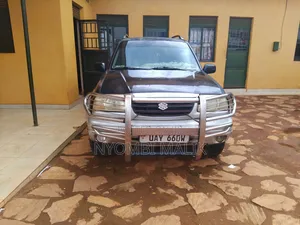 Suzuki Escudo 2004 Black