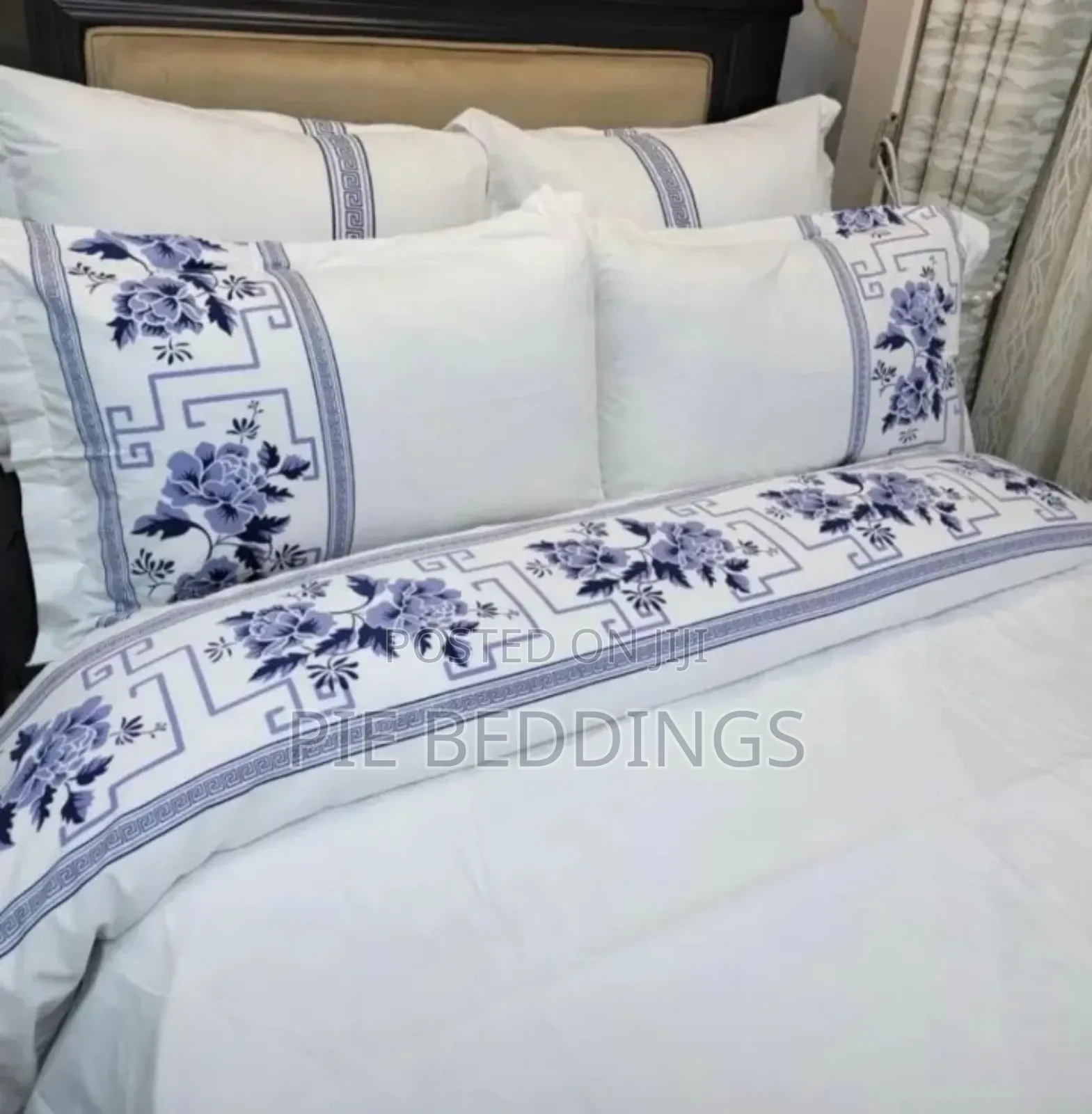 Quality Duvet Cover With 6 Pieces